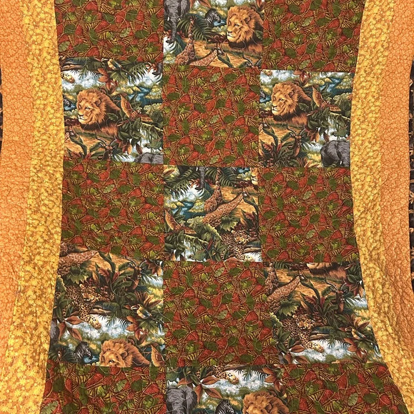 Handmade Wildlife Safari Quilt - Picture 1 of 3